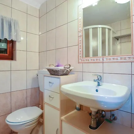 Дом отдыха Lovely Home In Gradac With Wifi