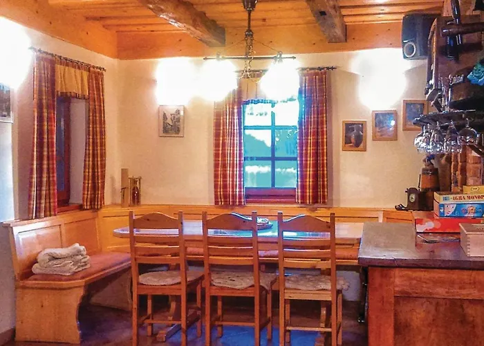 Three-bedroom In * Gradac